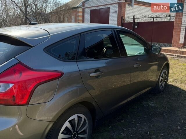 Серый Форд Фокус, объемом двигателя 2 л и пробегом 169 тыс. км за 7999 $, фото 6 на Automoto.ua