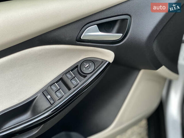 Сірий Форд Фокус, об'ємом двигуна 0 л та пробігом 106 тис. км за 6700 $, фото 38 на Automoto.ua