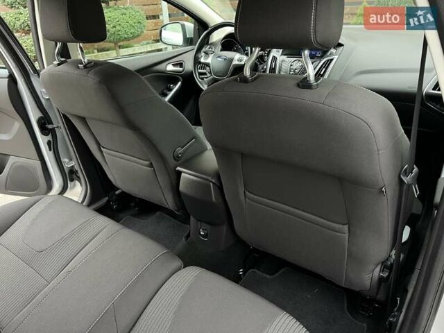 Форд Фокус 2014 в Стрые на Automoto.ua Серый Форд Фокус, объемом двигателя 1.6 л и пробегом 197 тыс. км за 9350 $, фото 103 на Automoto.ua