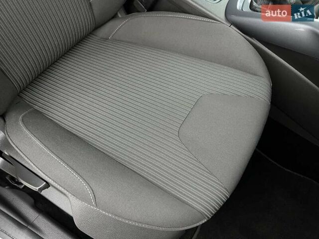 Форд Фокус 2014 в Стрые на Automoto.ua Серый Форд Фокус, объемом двигателя 1.6 л и пробегом 197 тыс. км за 9350 $, фото 116 на Automoto.ua