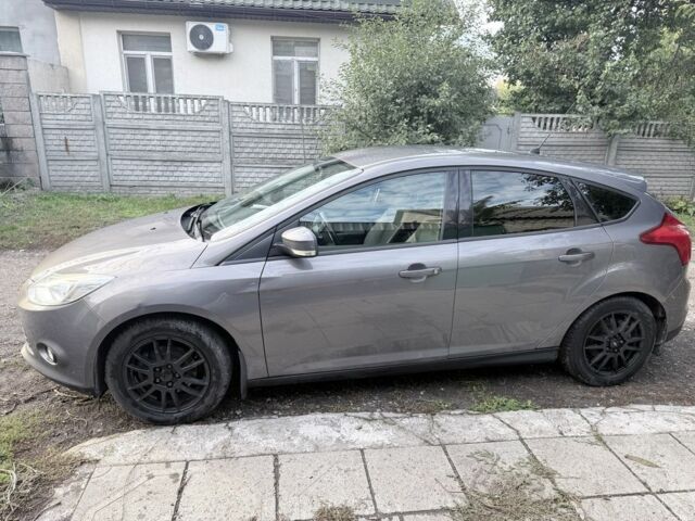 Серый Форд Фокус, объемом двигателя 1 л и пробегом 131 тыс. км за 6000 $, фото 2 на Automoto.ua