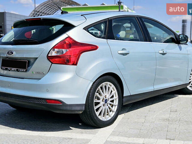 Серый Форд Фокус, объемом двигателя 0 л и пробегом 160 тыс. км за 6800 $, фото 5 на Automoto.ua