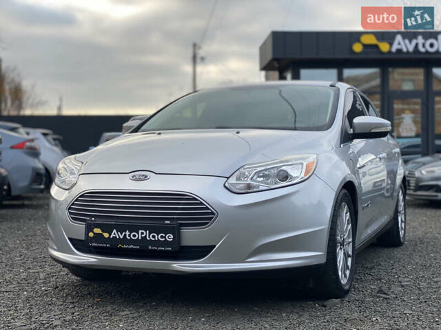 Сірий Форд Фокус, об'ємом двигуна 0 л та пробігом 106 тис. км за 6700 $, фото 4 на Automoto.ua