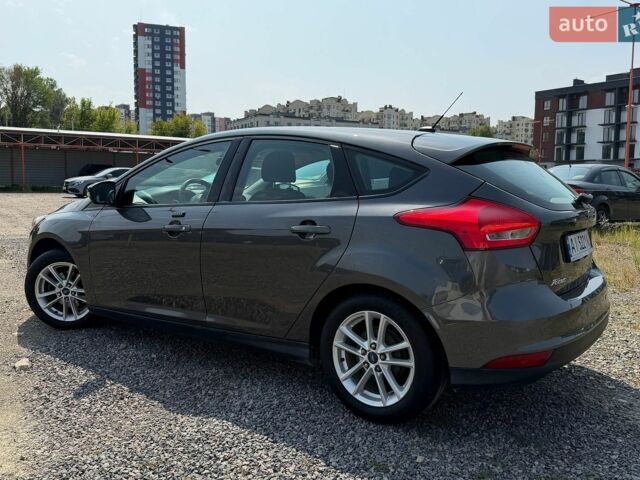 Сірий Форд Фокус, об'ємом двигуна 2 л та пробігом 108 тис. км за 8900 $, фото 4 на Automoto.ua
