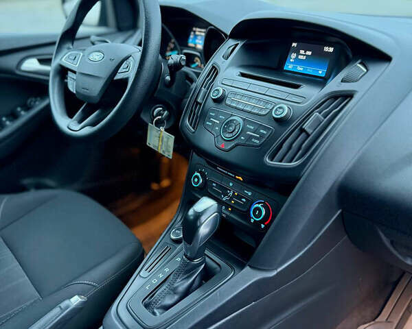 Серый Форд Фокус, объемом двигателя 2 л и пробегом 179 тыс. км за 7499 $, фото 18 на Automoto.ua