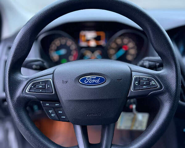 Серый Форд Фокус, объемом двигателя 2 л и пробегом 179 тыс. км за 7499 $, фото 28 на Automoto.ua