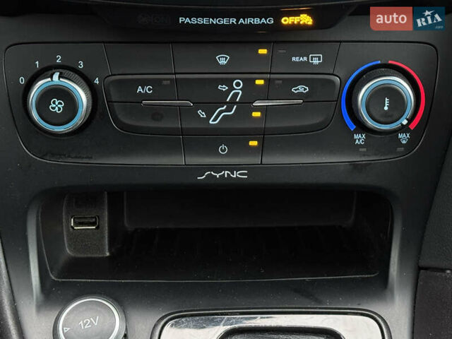 Серый Форд Фокус, объемом двигателя 2 л и пробегом 63 тыс. км за 8500 $, фото 15 на Automoto.ua