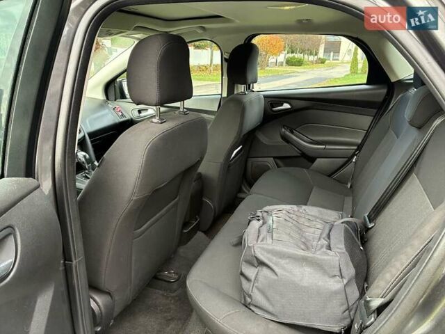 Серый Форд Фокус, объемом двигателя 2 л и пробегом 127 тыс. км за 9600 $, фото 12 на Automoto.ua