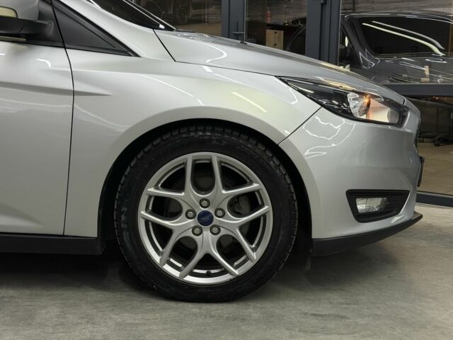 Серый Форд Фокус, объемом двигателя 0 л и пробегом 166 тыс. км за 8400 $, фото 6 на Automoto.ua