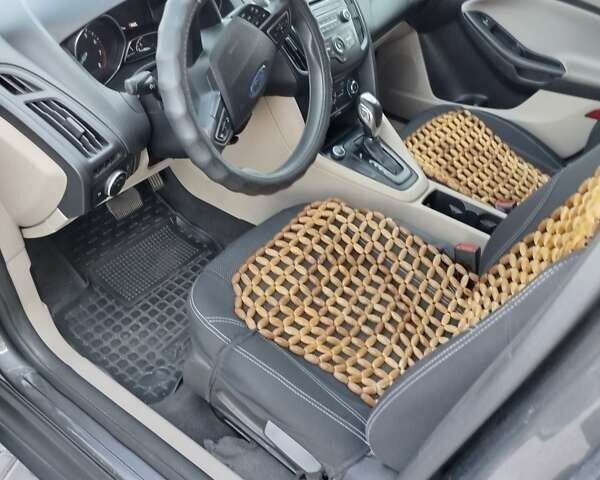 Серый Форд Фокус, объемом двигателя 2 л и пробегом 110 тыс. км за 10000 $, фото 6 на Automoto.ua