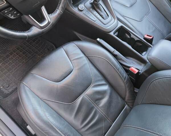 Серый Форд Фокус, объемом двигателя 2 л и пробегом 253 тыс. км за 8300 $, фото 1 на Automoto.ua