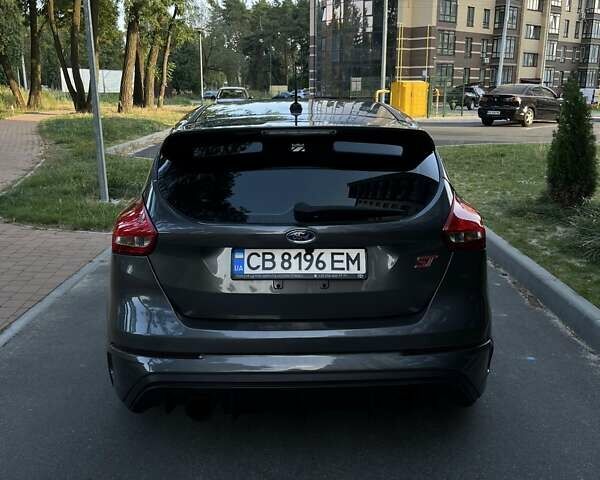 Серый Форд Фокус, объемом двигателя 2 л и пробегом 146 тыс. км за 12700 $, фото 9 на Automoto.ua