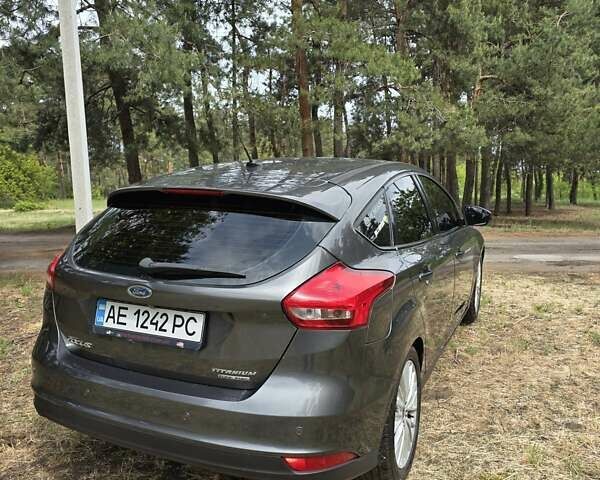 Сірий Форд Фокус, об'ємом двигуна 2 л та пробігом 115 тис. км за 10500 $, фото 6 на Automoto.ua