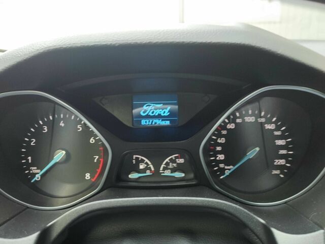 Серый Форд Фокус, объемом двигателя 1 л и пробегом 38 тыс. км за 9200 $, фото 2 на Automoto.ua