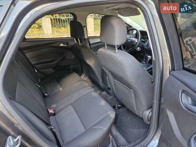 Сірий Форд Фокус, об'ємом двигуна 2 л та пробігом 161 тис. км за 8300 $, фото 9 на Automoto.ua