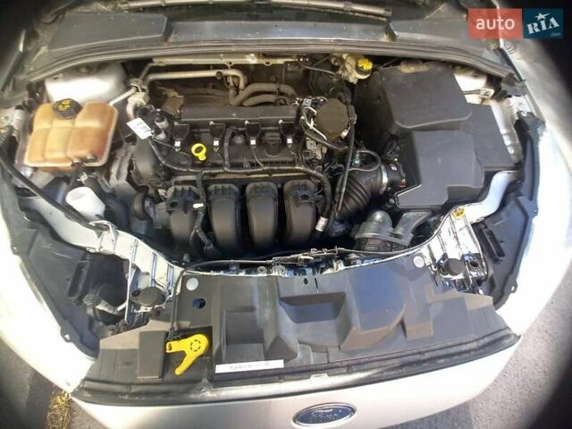 Сірий Форд Фокус, об'ємом двигуна 2 л та пробігом 107 тис. км за 7700 $, фото 3 на Automoto.ua