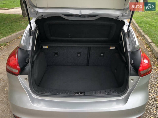 Серый Форд Фокус, объемом двигателя 1 л и пробегом 186 тыс. км за 5200 $, фото 9 на Automoto.ua