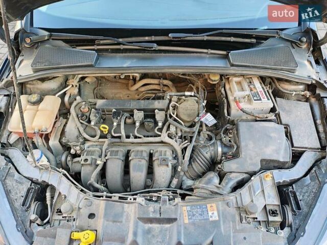 Серый Форд Фокус, объемом двигателя 2 л и пробегом 223 тыс. км за 8000 $, фото 2 на Automoto.ua