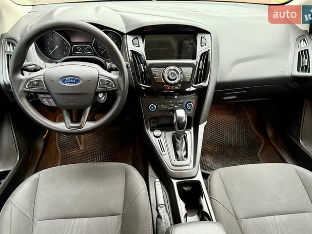 Серый Форд Фокус, объемом двигателя 2 л и пробегом 130 тыс. км за 6500 $, фото 6 на Automoto.ua