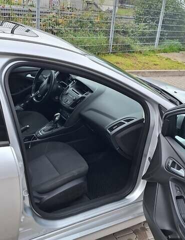 Сірий Форд Фокус, об'ємом двигуна 2 л та пробігом 177 тис. км за 6500 $, фото 5 на Automoto.ua