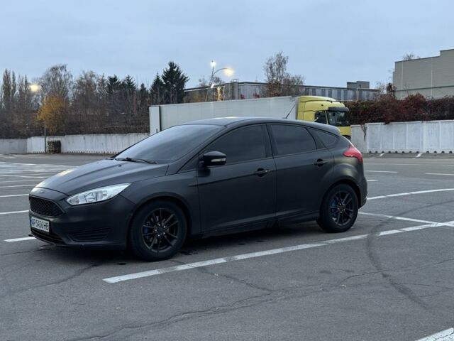 Серый Форд Фокус, объемом двигателя 2 л и пробегом 86 тыс. км за 7300 $, фото 1 на Automoto.ua