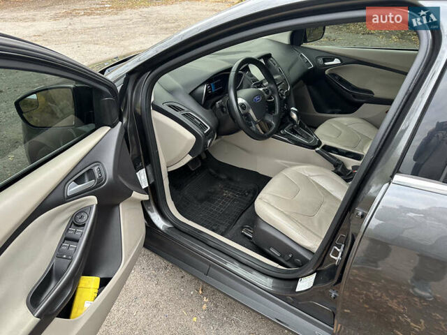 Серый Форд Фокус, объемом двигателя 0 л и пробегом 137 тыс. км за 7350 $, фото 9 на Automoto.ua