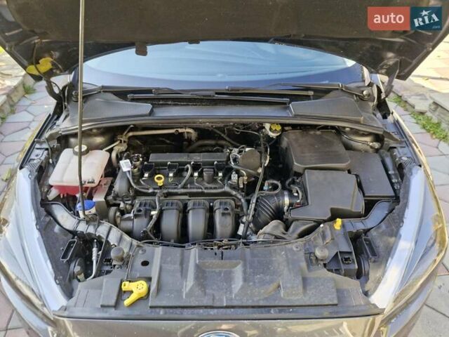 Сірий Форд Фокус, об'ємом двигуна 2 л та пробігом 161 тис. км за 8300 $, фото 3 на Automoto.ua