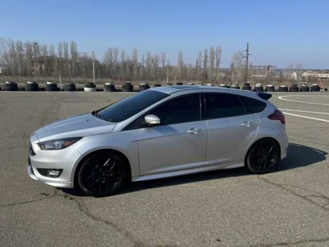 Серый Форд Фокус, объемом двигателя 2 л и пробегом 195 тыс. км за 8500 $, фото 3 на Automoto.ua