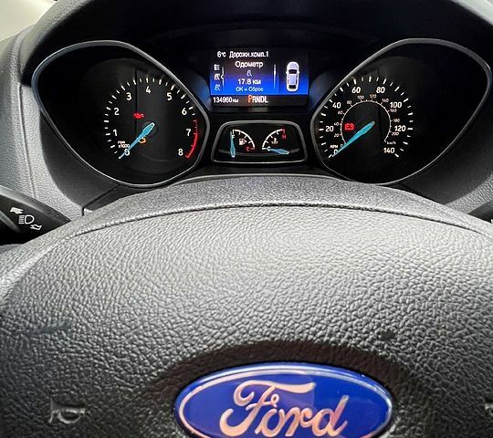 Сірий Форд Фокус, об'ємом двигуна 2 л та пробігом 135 тис. км за 9300 $, фото 8 на Automoto.ua