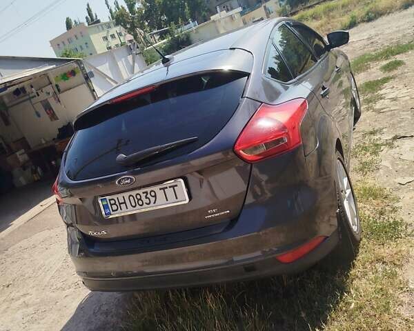 Серый Форд Фокус, объемом двигателя 2 л и пробегом 110 тыс. км за 10000 $, фото 4 на Automoto.ua