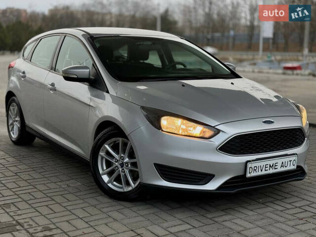 Серый Форд Фокус, объемом двигателя 2 л и пробегом 179 тыс. км за 7499 $, фото 2 на Automoto.ua