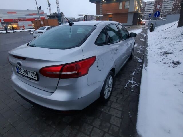 Серый Форд Фокус, объемом двигателя 2 л и пробегом 125 тыс. км за 6800 $, фото 2 на Automoto.ua