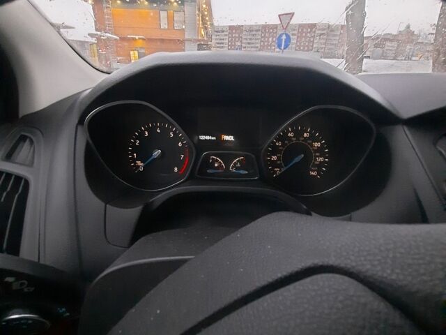 Серый Форд Фокус, объемом двигателя 2 л и пробегом 125 тыс. км за 6800 $, фото 7 на Automoto.ua