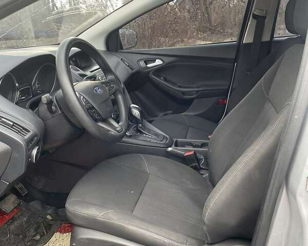 Серый Форд Фокус, объемом двигателя 2 л и пробегом 110 тыс. км за 7500 $, фото 4 на Automoto.ua