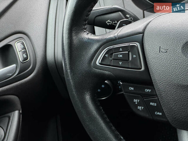 Серый Форд Фокус, объемом двигателя 2 л и пробегом 63 тыс. км за 8500 $, фото 8 на Automoto.ua