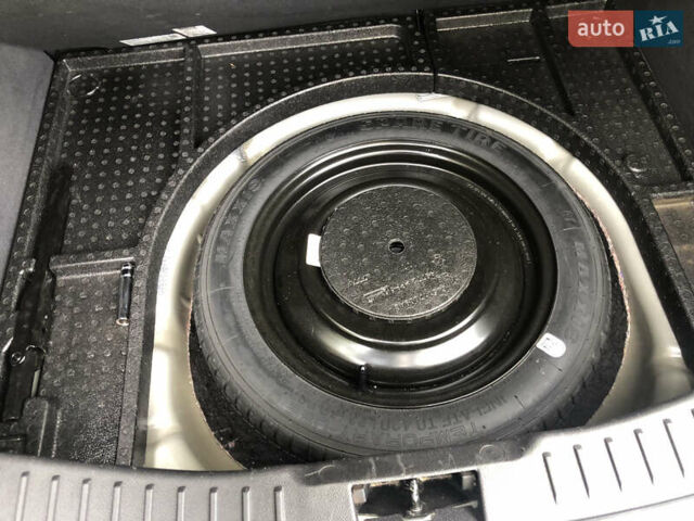 Серый Форд Фокус, объемом двигателя 1 л и пробегом 186 тыс. км за 5200 $, фото 10 на Automoto.ua