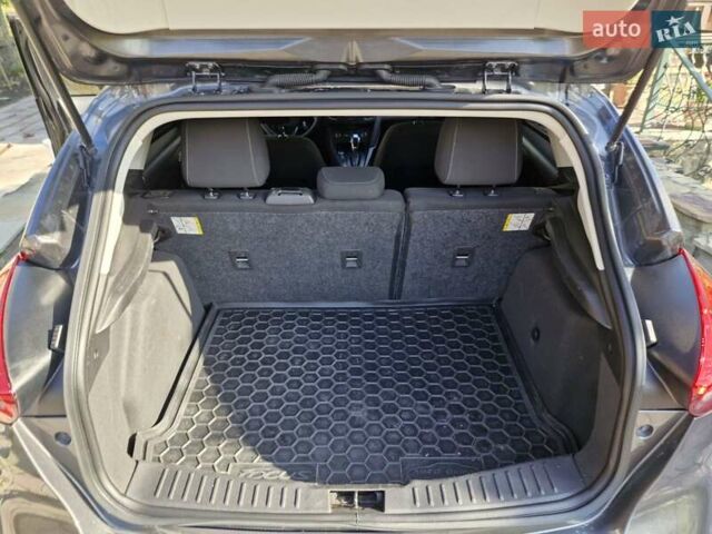 Сірий Форд Фокус, об'ємом двигуна 2 л та пробігом 161 тис. км за 8300 $, фото 14 на Automoto.ua