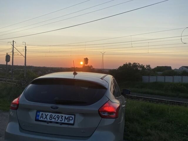 Сірий Форд Фокус, об'ємом двигуна 2 л та пробігом 204 тис. км за 7950 $, фото 2 на Automoto.ua