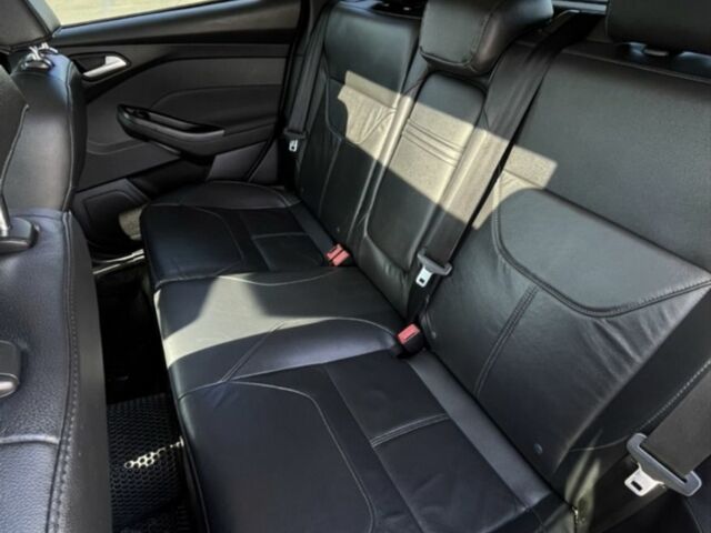 Серый Форд Фокус, объемом двигателя 2 л и пробегом 195 тыс. км за 8500 $, фото 13 на Automoto.ua