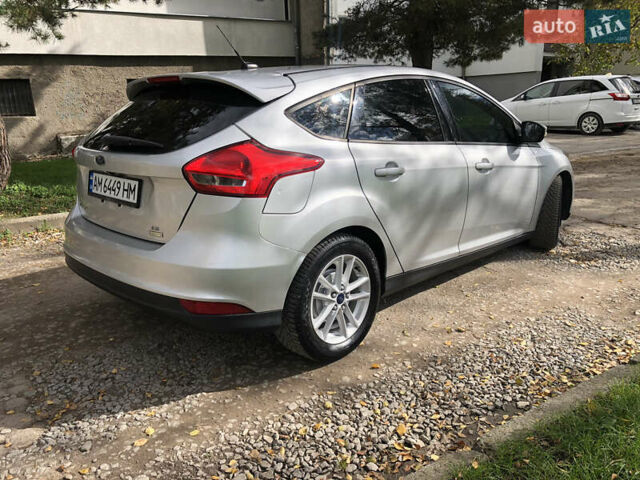 Серый Форд Фокус, объемом двигателя 1 л и пробегом 186 тыс. км за 5200 $, фото 2 на Automoto.ua