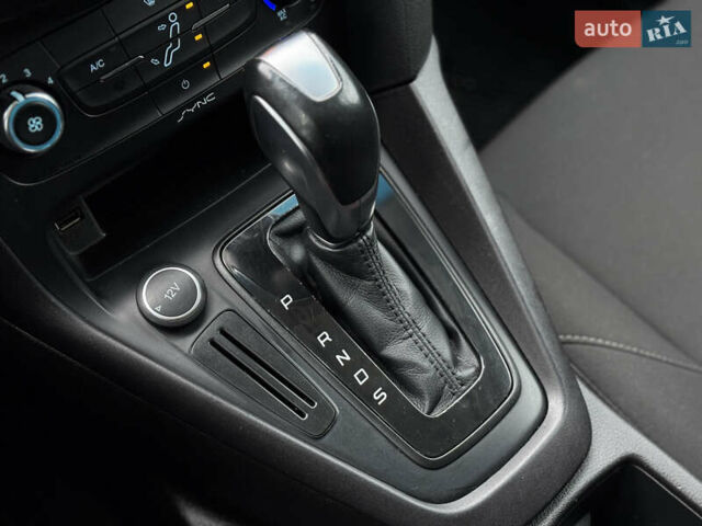 Серый Форд Фокус, объемом двигателя 2 л и пробегом 63 тыс. км за 8500 $, фото 13 на Automoto.ua