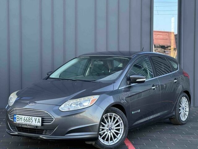 Серый Форд Фокус, объемом двигателя 0 л и пробегом 60 тыс. км за 6950 $, фото 7 на Automoto.ua