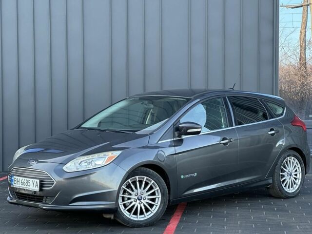 Серый Форд Фокус, объемом двигателя 0 л и пробегом 60 тыс. км за 6950 $, фото 5 на Automoto.ua