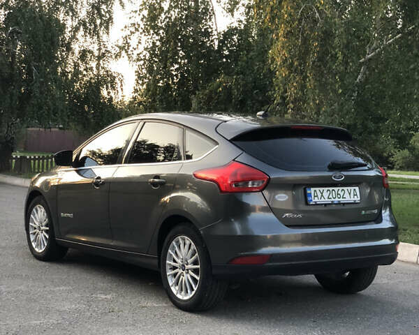 Сірий Форд Фокус, об'ємом двигуна 0 л та пробігом 137 тис. км за 7350 $, фото 3 на Automoto.ua