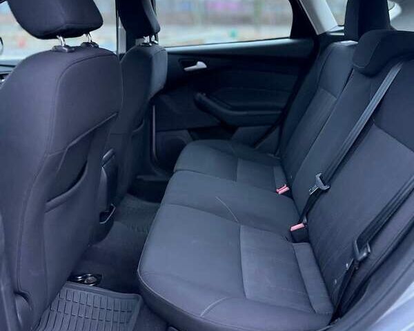 Серый Форд Фокус, объемом двигателя 2 л и пробегом 179 тыс. км за 7499 $, фото 13 на Automoto.ua