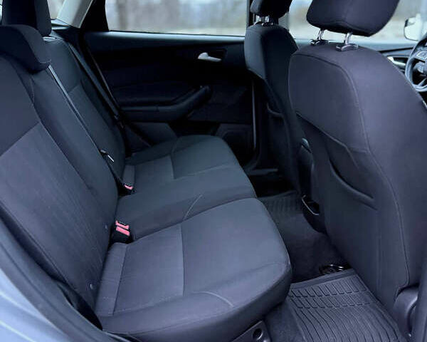 Серый Форд Фокус, объемом двигателя 2 л и пробегом 179 тыс. км за 7499 $, фото 16 на Automoto.ua