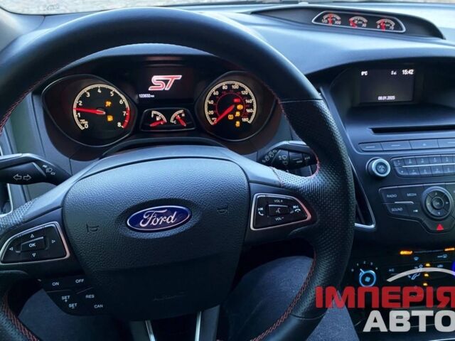 Серый Форд Фокус, объемом двигателя 2 л и пробегом 0 тыс. км за 11600 $, фото 4 на Automoto.ua