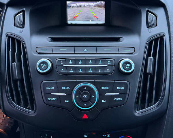 Серый Форд Фокус, объемом двигателя 2 л и пробегом 179 тыс. км за 7499 $, фото 27 на Automoto.ua