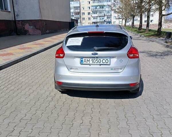 Серый Форд Фокус, объемом двигателя 0 л и пробегом 66 тыс. км за 8999 $, фото 22 на Automoto.ua
