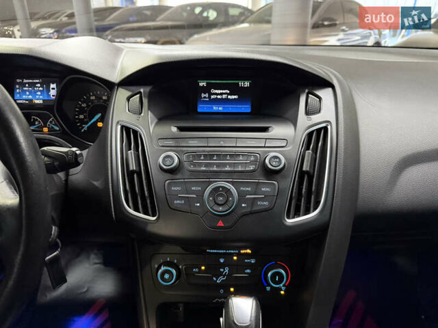 Сірий Форд Фокус, об'ємом двигуна 2 л та пробігом 166 тис. км за 8200 $, фото 26 на Automoto.ua